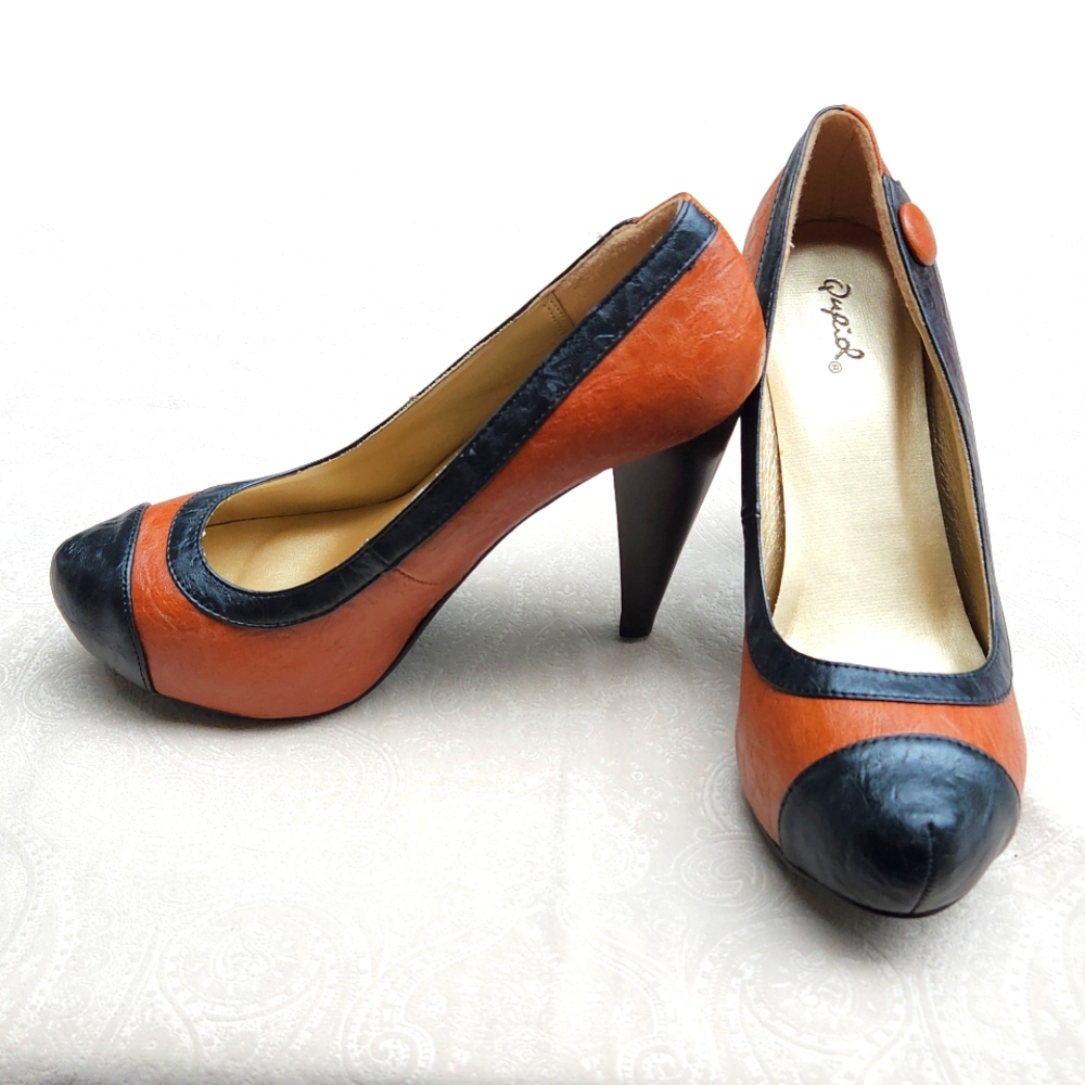 Qupid enclosed platform heels, brown and black business office size 8 NWOT